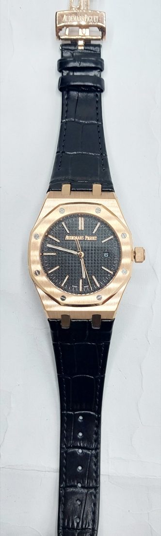 Audemars Piguet Royal Oak — Rose gold, crni brojčanik, kožni remen