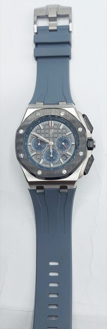 Audemars Piguet Royal Oak Offshore Chronograph — Sivi brojčanik, sivi gumeni remen